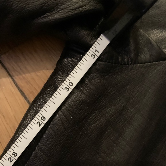 Danier Leather Pants Size 6 - Picture 9 of 12